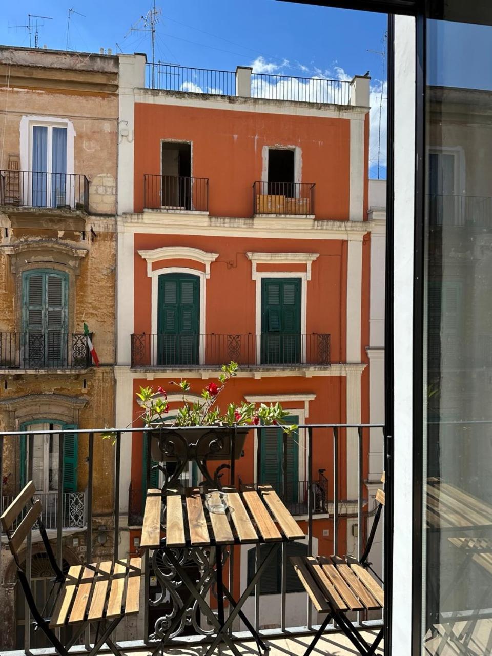 Casa Garruba 99 Apartment Bari Exterior photo